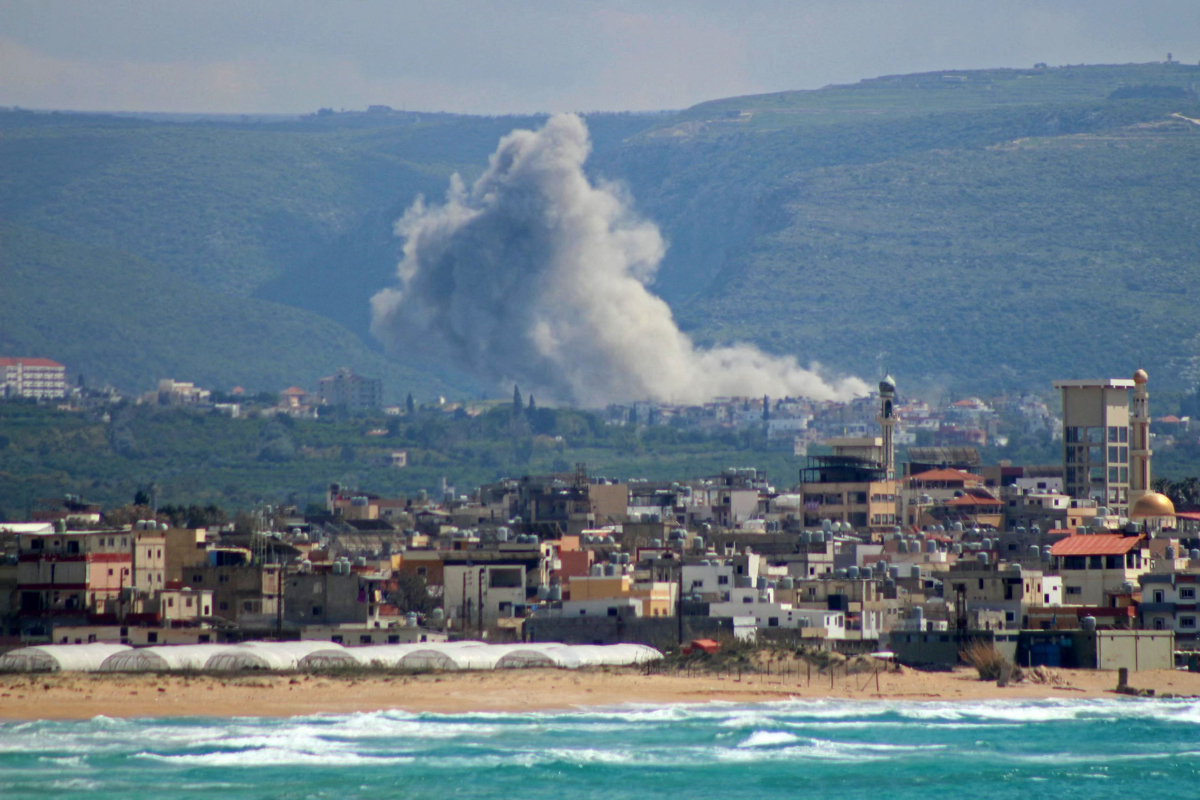 11 Lebanese civilians killed as Israeli strikes resume