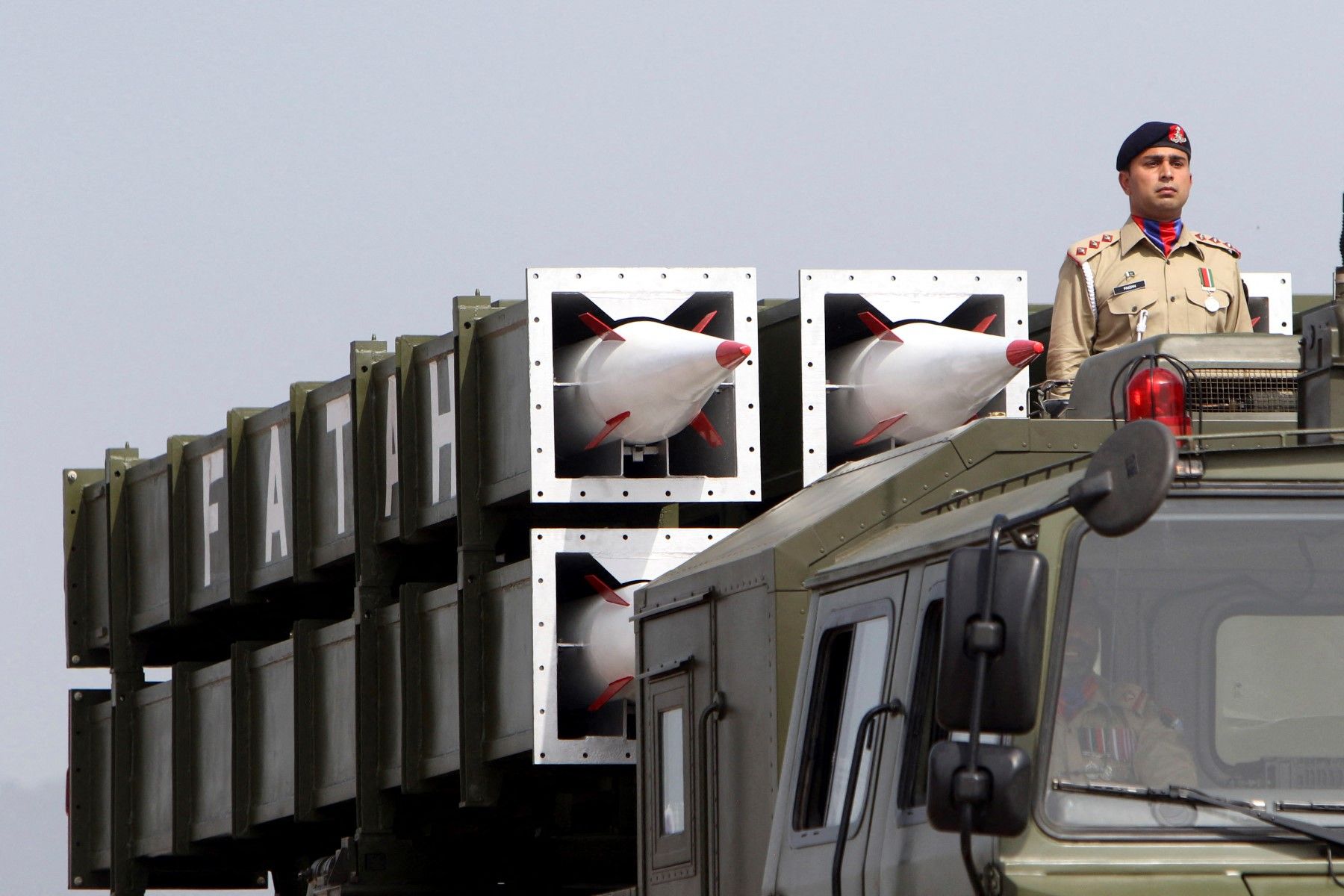 باكستان تختبر صاروخ فatah-II الموجه وسط تصاعد التوترات الإقليمية