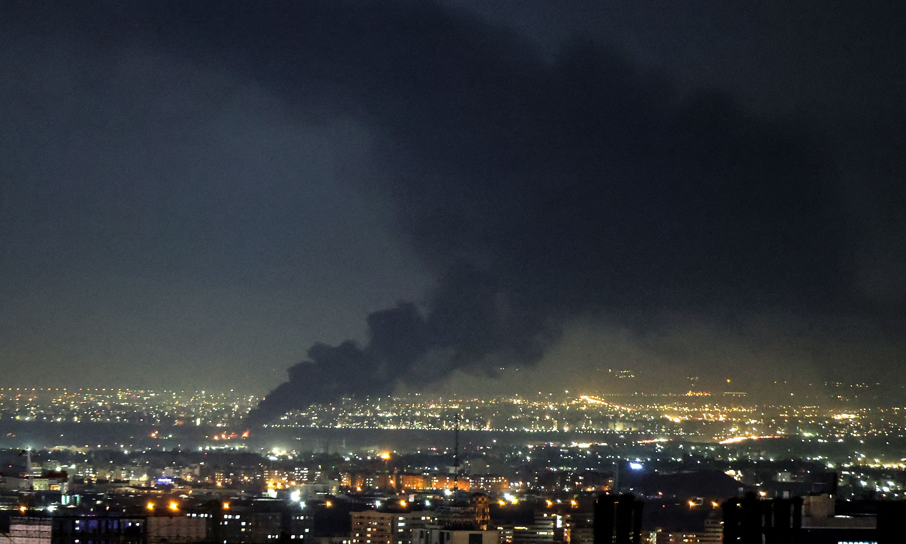 طال ضربات جديدة طهران وكرج بعد ساعات من إعلان الهدنة بين الولايات المتحدة وإيران