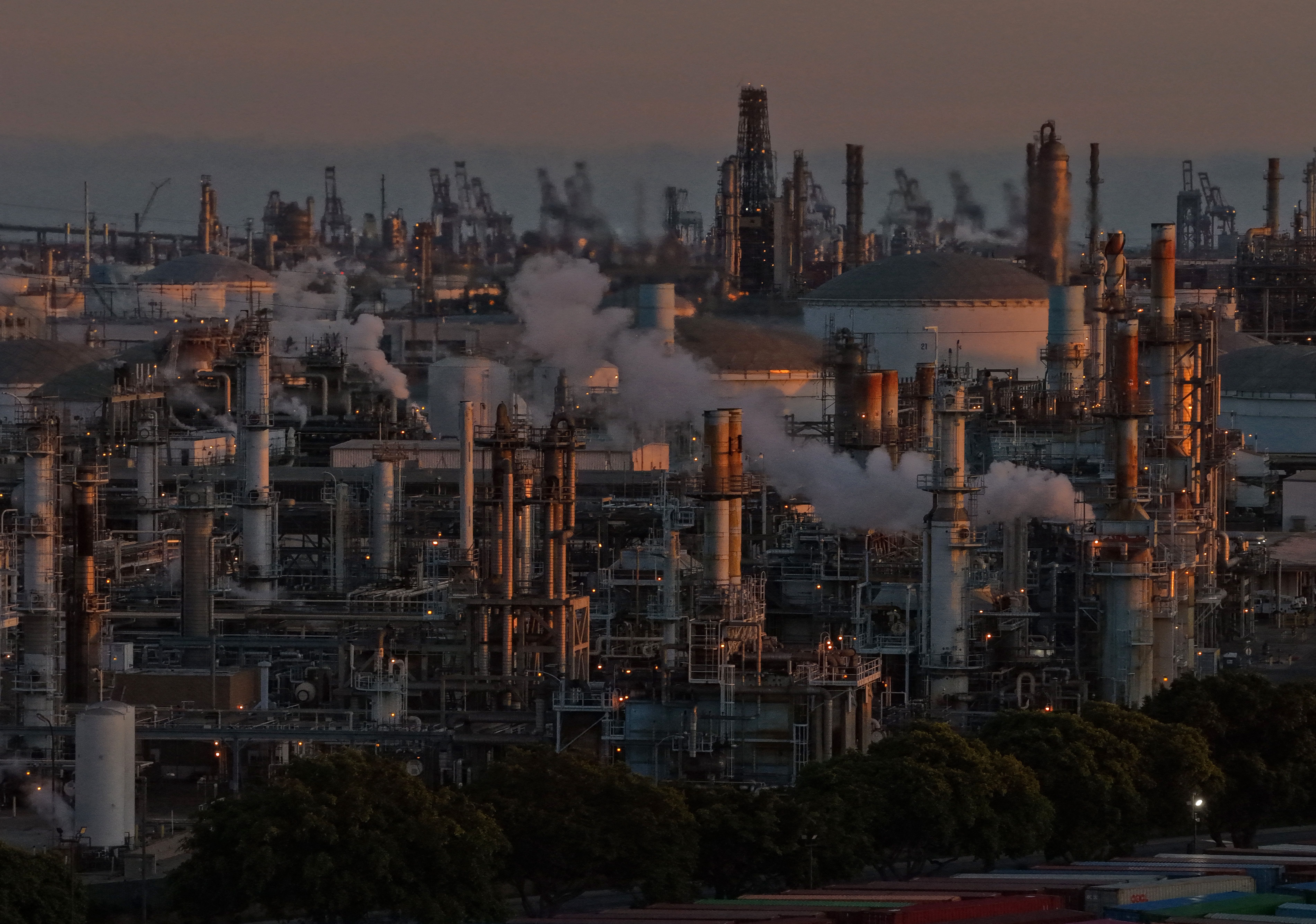 مكاسب ضخمة لإيران من الهند مع تصاعد التوتر مكاسب ضخمة لإيران من الهند مع تصاعد التوتر