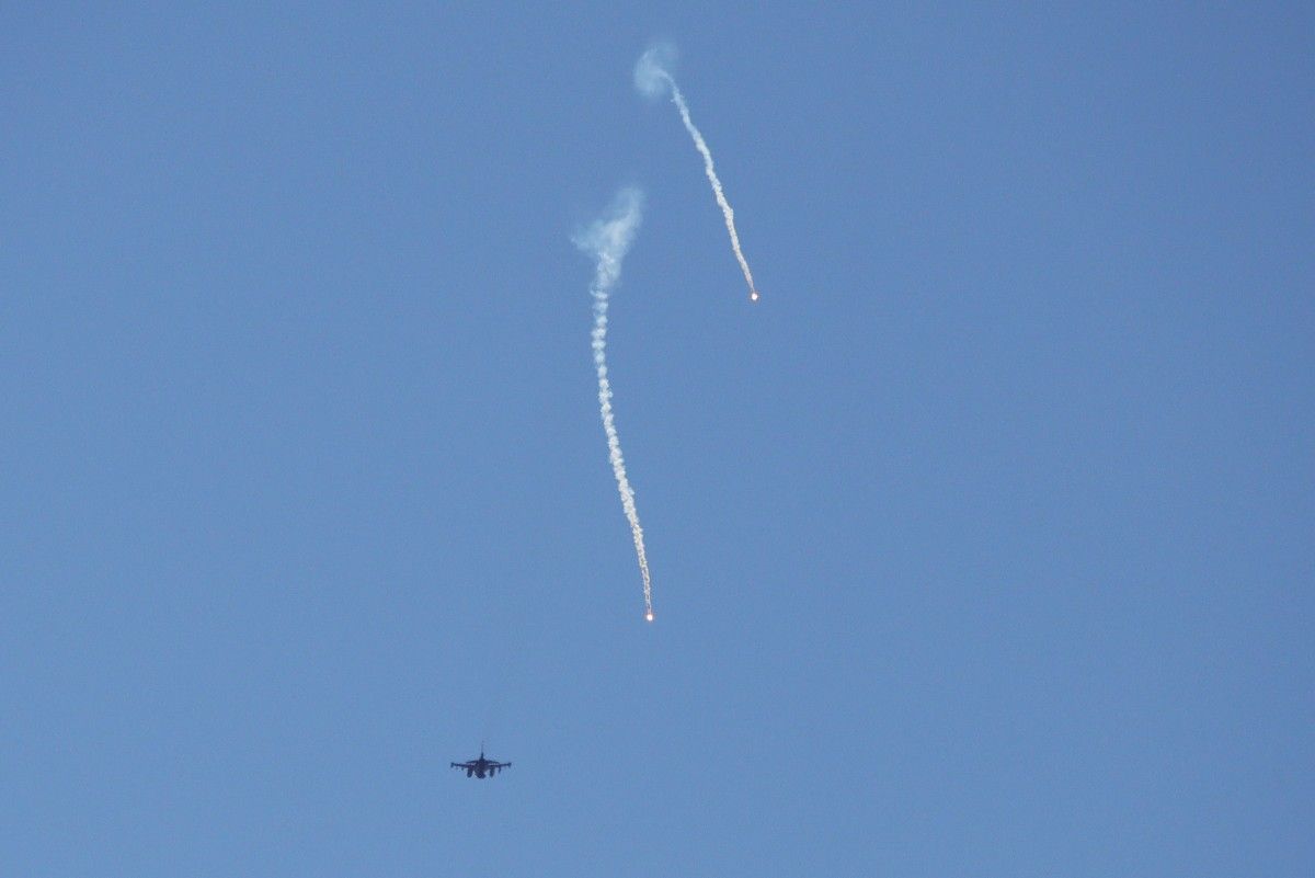 Lebanon Starts Pilot Army Zones