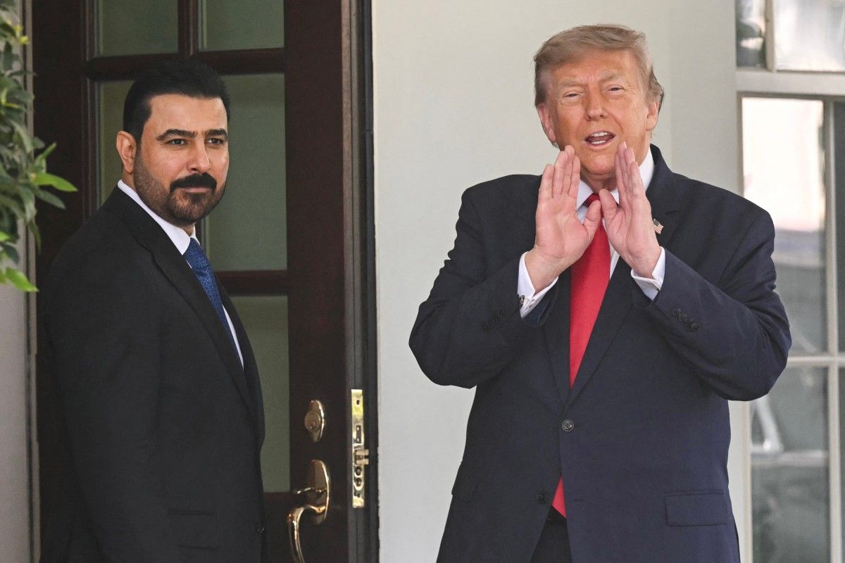 اجتماع رئيس الوزراء العراقي علي الزيدي مع ترامب في البيت الأبيض
اجتماع رئيس الوزراء العراقي علي الزيدي مع ترامب في البيت الأبيض