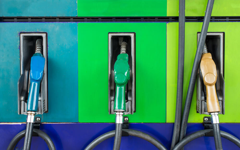 Kuwait plays with petrol prices, but expats will take a hit Al Bawaba