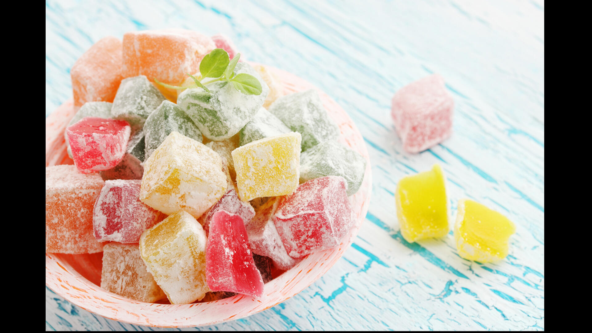 Beyond baklava There’s (13) more Arabic sweets in the desert! Al Bawaba