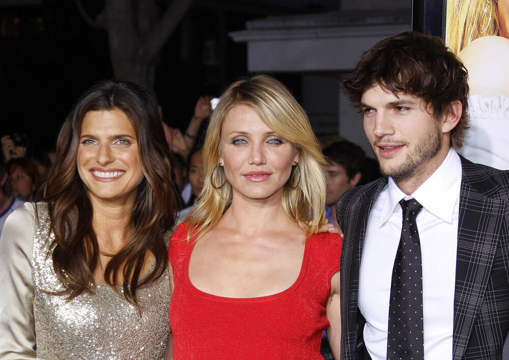 Ashton Kutcher Puts Children in Spotlight (by Promising They'll Be Out of Spotlight) | Al Bawaba