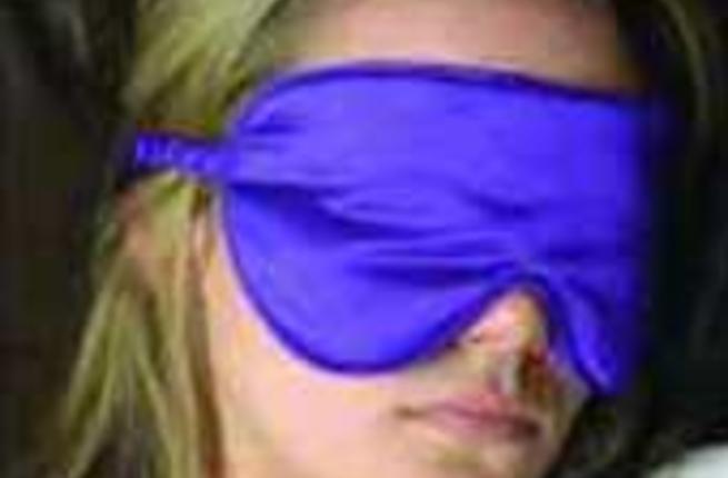 لماذا أنت بحاجة إلى قناع للنوم البوابة