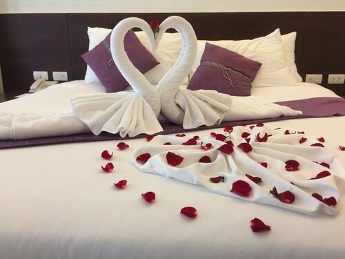 5 ط رق لتزيين غرفة النوم للزوج البوابة