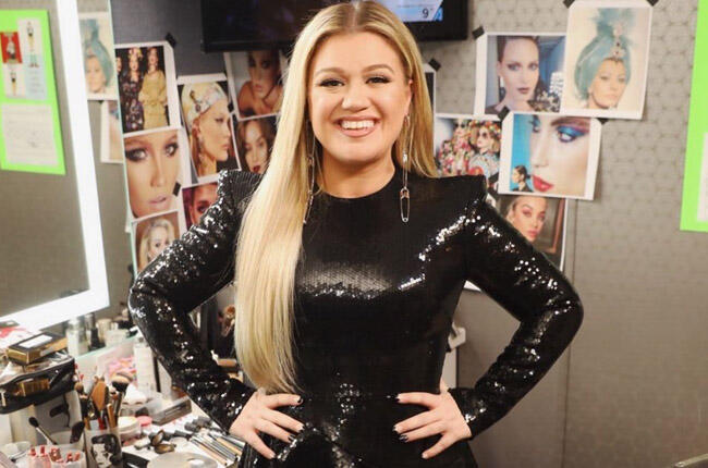 Kelly Clarkson Blessed Lyrics Kelly Clarkson Gets Amazed When People Sing Her Lyrics | Al Bawaba