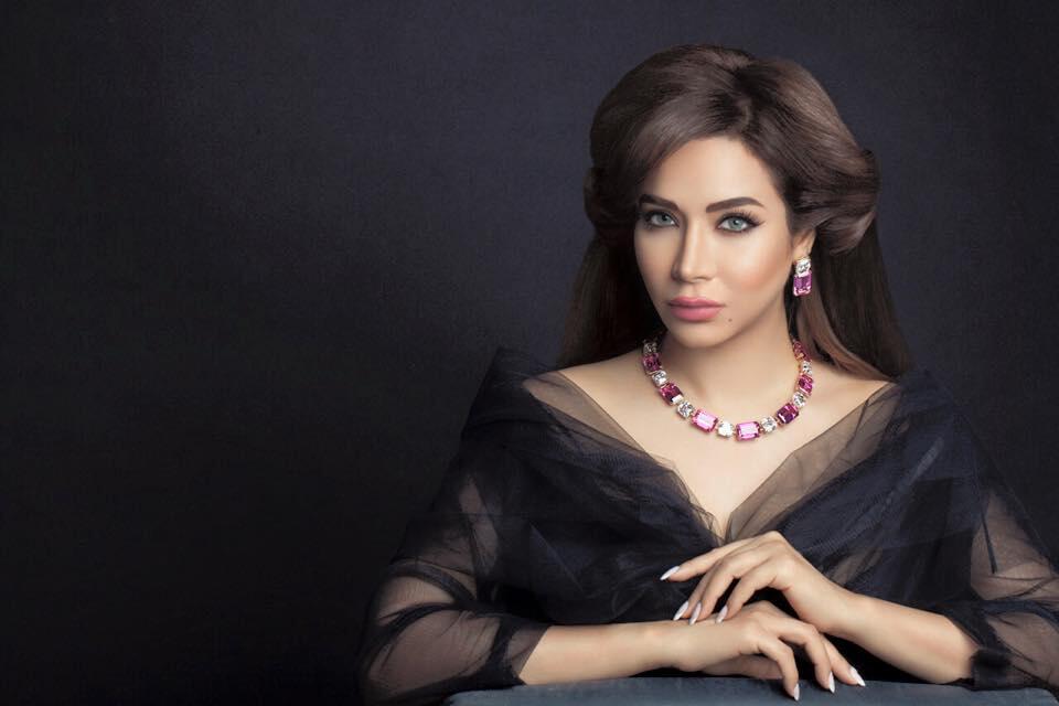 Lojain Omran receives 500,000 worth of diamonds at Cartier Dubai event