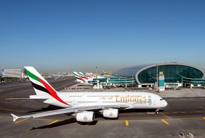 Watch: Virtual Windows in New Emirates Plane | Al Bawaba