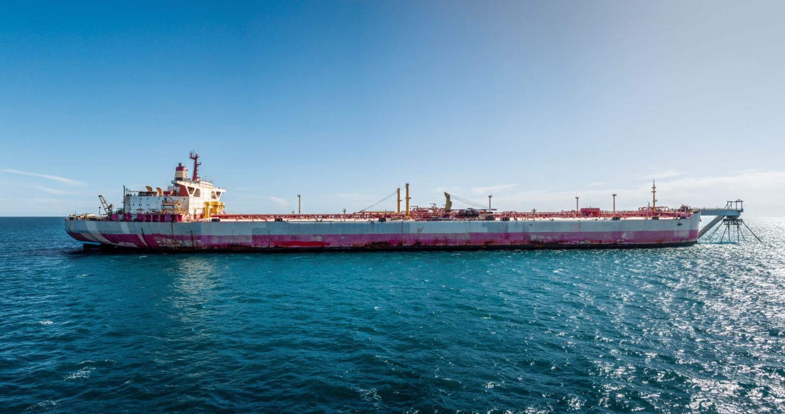 UN mission to stop Yemen coast oil tanker disaster Al Bawaba