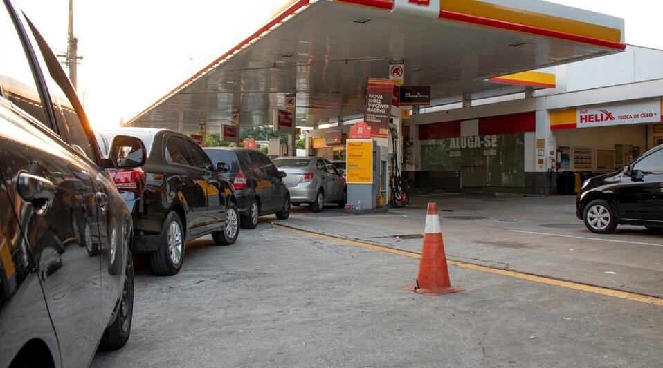 Cars Lined Up for Fuel Ahead of Strike by Gas Station Cars Lined Up for Fuel Ahead of Strike by Gas Station