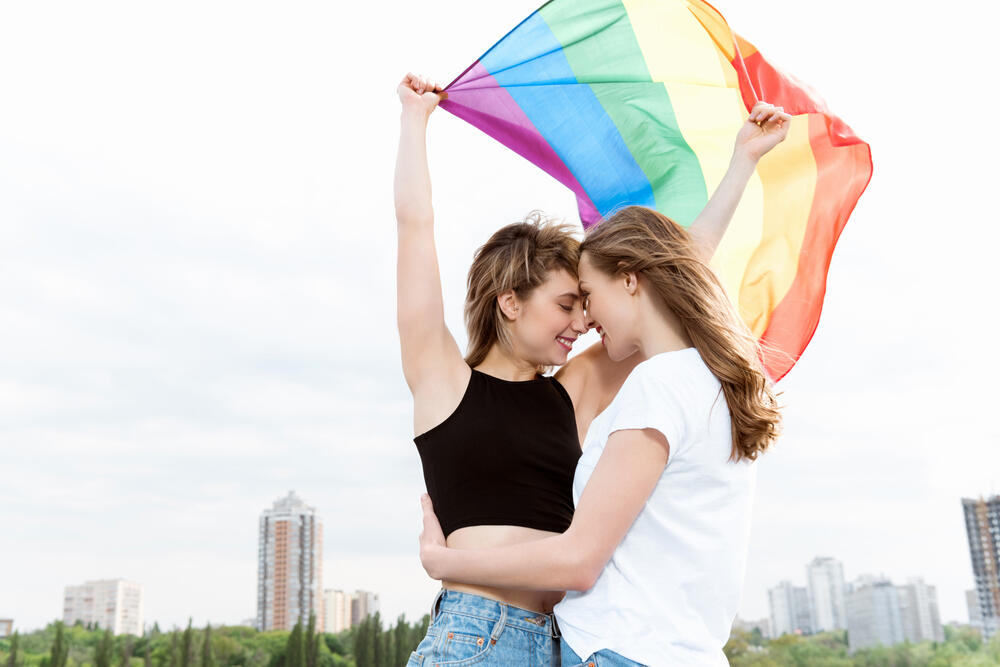 Lesbians are The Happiest People Around - Study | Al Bawaba