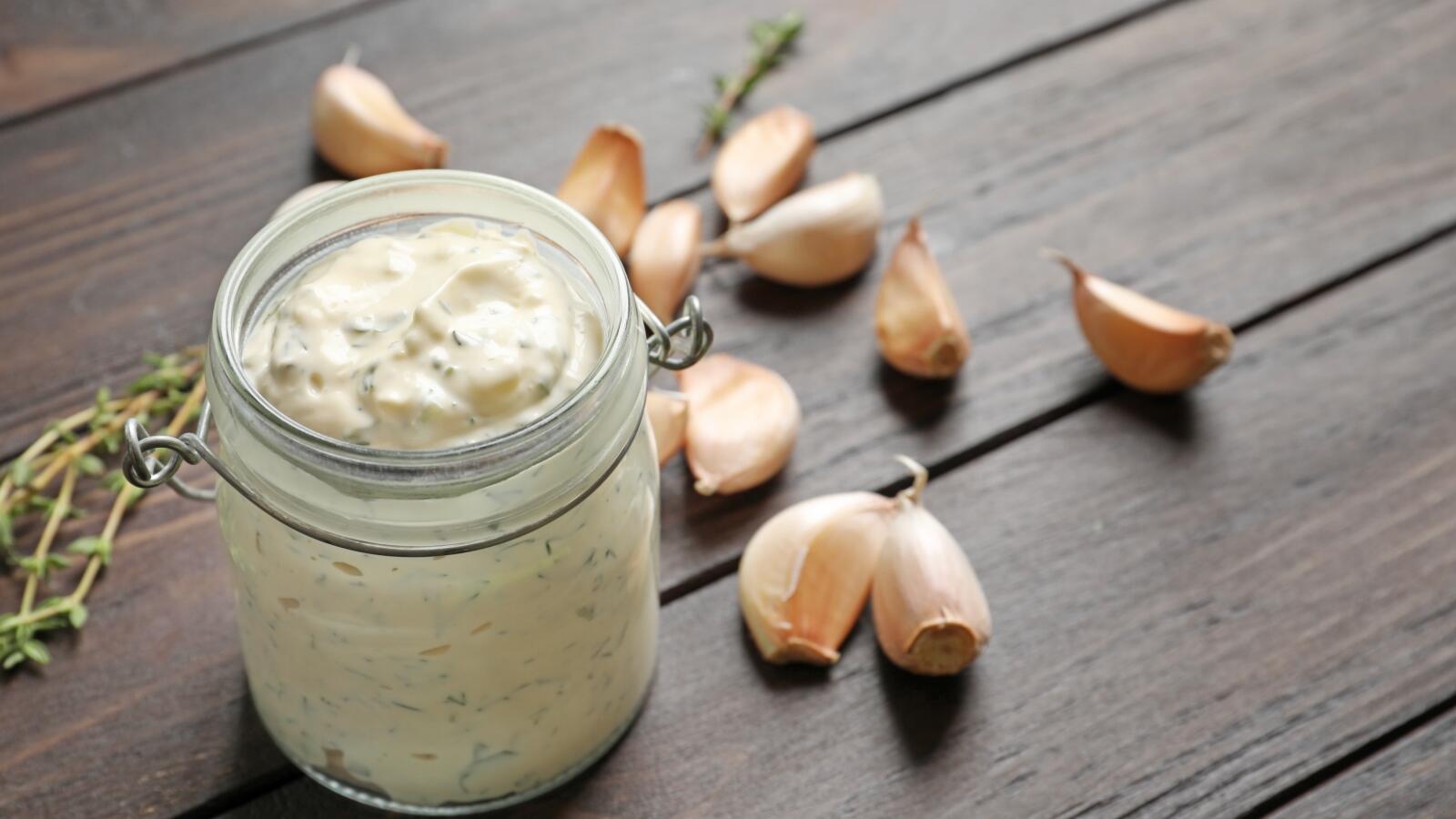 فوائد اللبن والثوم في الشتاء البوابة