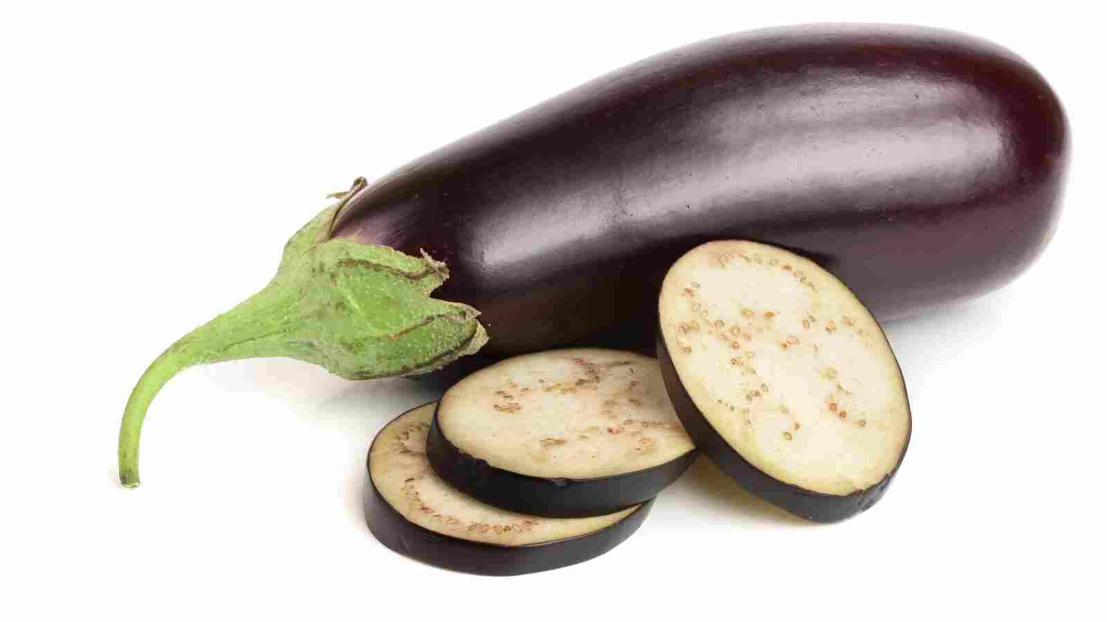 هل تناول الباذنجان الني ء مفيد البوابة