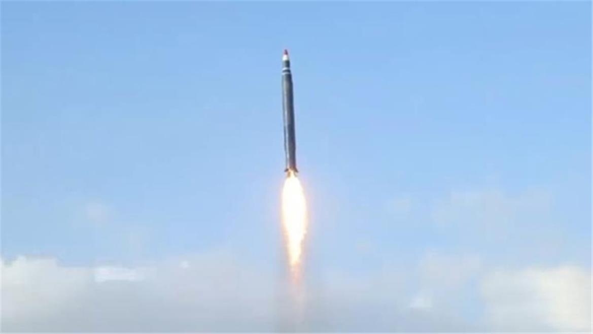 الحوثيون يطلقون صواريخ باليستية على مطار نجران | البوابة