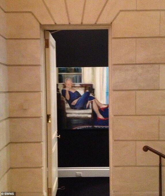 Image of Bill Clinton in a Blue Dress and Red Heels in ...