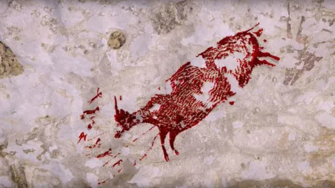 New Dead Sea Scroll Fragments Found in a Cave