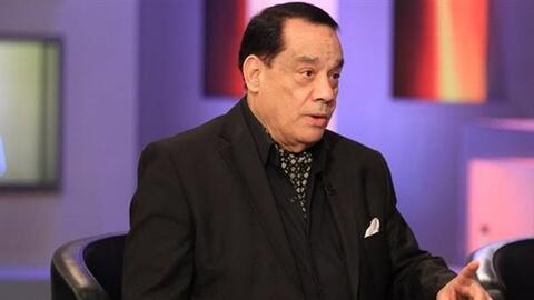 حلمي بكر يتعرض للتعذيب على يد زوجته.. هذا ما كشفه نجله!