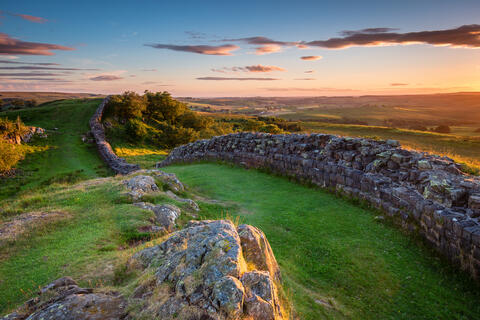 Hiking Lovers: Hadrian's Wall Awaits You