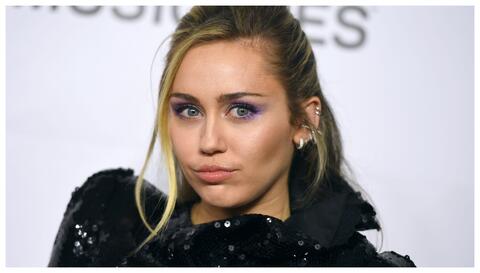 بمشد داخلي للولادة.. كاتي بيري تنضم إلى حفل MTV على طريقتها الخاصة