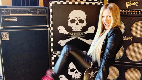 Avril Lavigne Reveals She is Working Hard on Her Next Album 