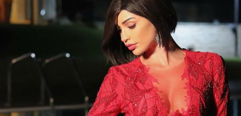 داليدا خليل وإطلالة جريئة على غلاف إحدى المجلات.. وهل حُذفت الصورة من صفحاتها؟