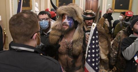 لعشاق باتمان... سيارته تجوب شوارع دبي! 