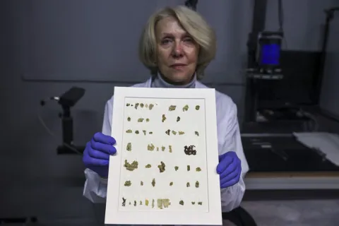 New Dead Sea Scroll Fragments Found in a Cave