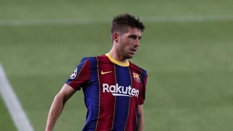 سيرجي روبرتو يرفض مقترحاً لتجديد عقده مع برشلونة