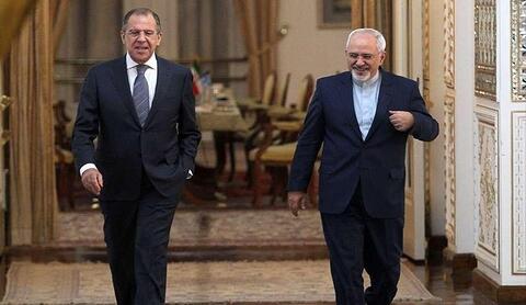 ايران تضع أجهزة طرد مركزي أكثر تطوراً وتحذر واشنطن