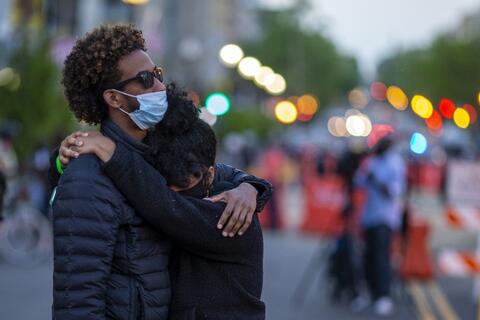Travon Free Pays Tribute to Victims of Police Brutality Through his Oscar Suit