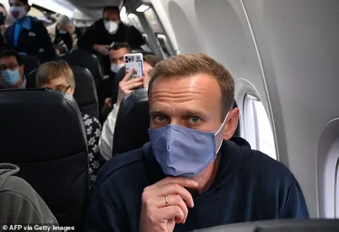 Doctor: Opposition Leader Alexei Navalny is Dying