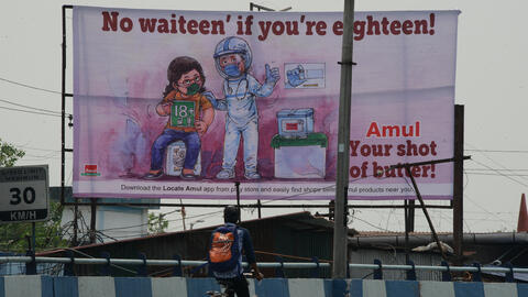 Indian Health System Collapses as Grieving Relatives Attack Doctors