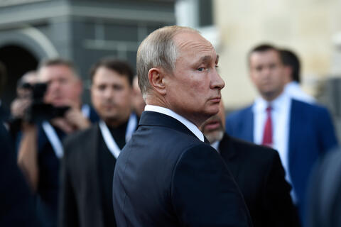 Putin Snubs Biden's Call for Peace Summit on Ukraine