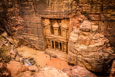 Jordan: What Can Local Kids Learn About Petra?