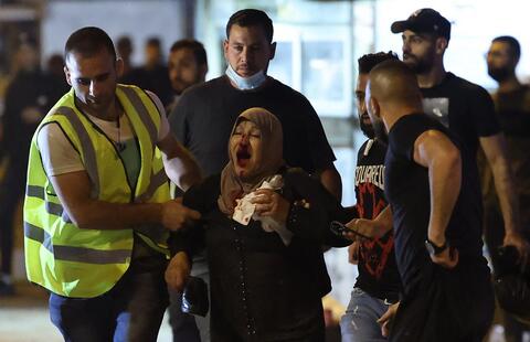 Israeli Police Injures 10 Palestinians With Plastic Bullets, Sound Bombs 