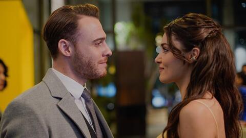 Hande Erçel Has a Daughter and Kerem Bürsin Not The Father?! Sen Çal Kapimi Season 2 Trailer Released