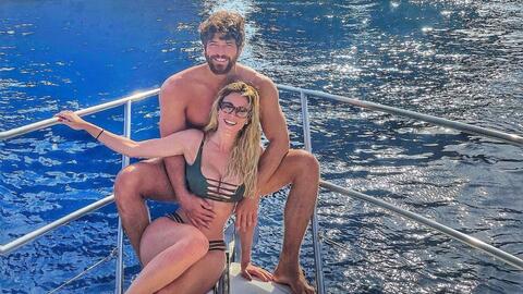 Near Nip Slip? Can Yaman Places Hand on Diletta Leotta's Bottom While Sporting Sexy Bikini in Lake Como (Pictures)