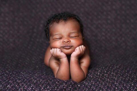 Phenomenon! Malian Woman Gives Birth to 9 Babies!