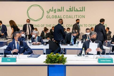 مساعدات اميركية لسورية وتحذير من اساليب جديدة لداعش