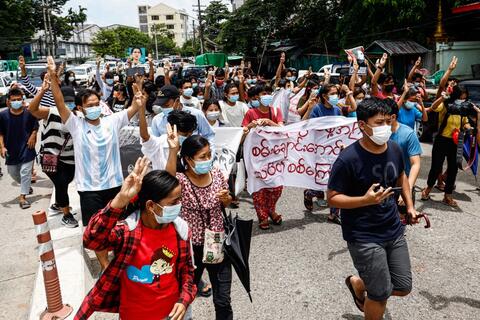 Myanmar at Risk of Falling Into a Civil War