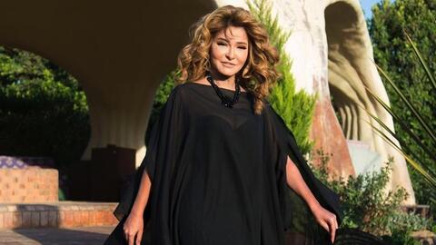 شاهد: علا غانم في مصر للاحتفال بزفاف ابنتها كاميليا