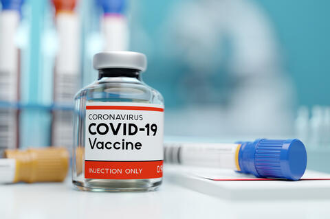Israel Wants to Trade 'About to Expire' Vaccines to Palestine