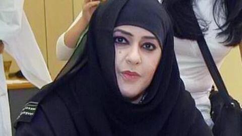 سلوى المطيري تشبِّه حبيبها السوري بالمجرم الوسيم كاميرون هيرن.. والمتابعون 