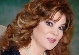 شاهد صفاء أبو السعود بعد سنين من الغياب.. وتكشف عودتها للفن بـ