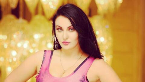 Belly Dancer Sofinar Is Engaged! Check out Her Hunky Fiancé