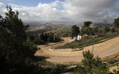 Gunmen Open Fire at a Hezbollah Chief's Funeral 