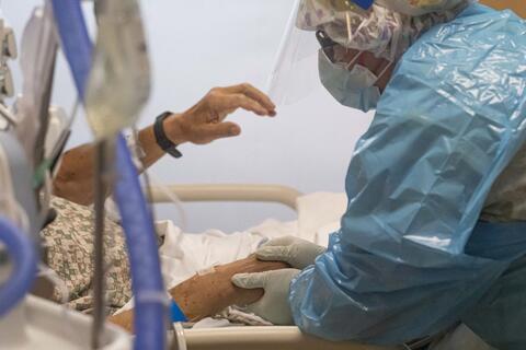 Putin in Isolation Over Possible Covid-19 Infection