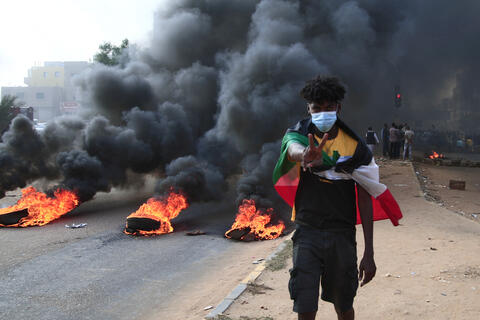 Where is Abdalla Hamdok? Sudanese Want to Know Where Their PM is Being Held